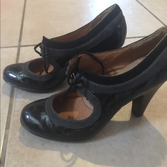 soffie Shoes - Soffie black leather heels. Heels 3”
